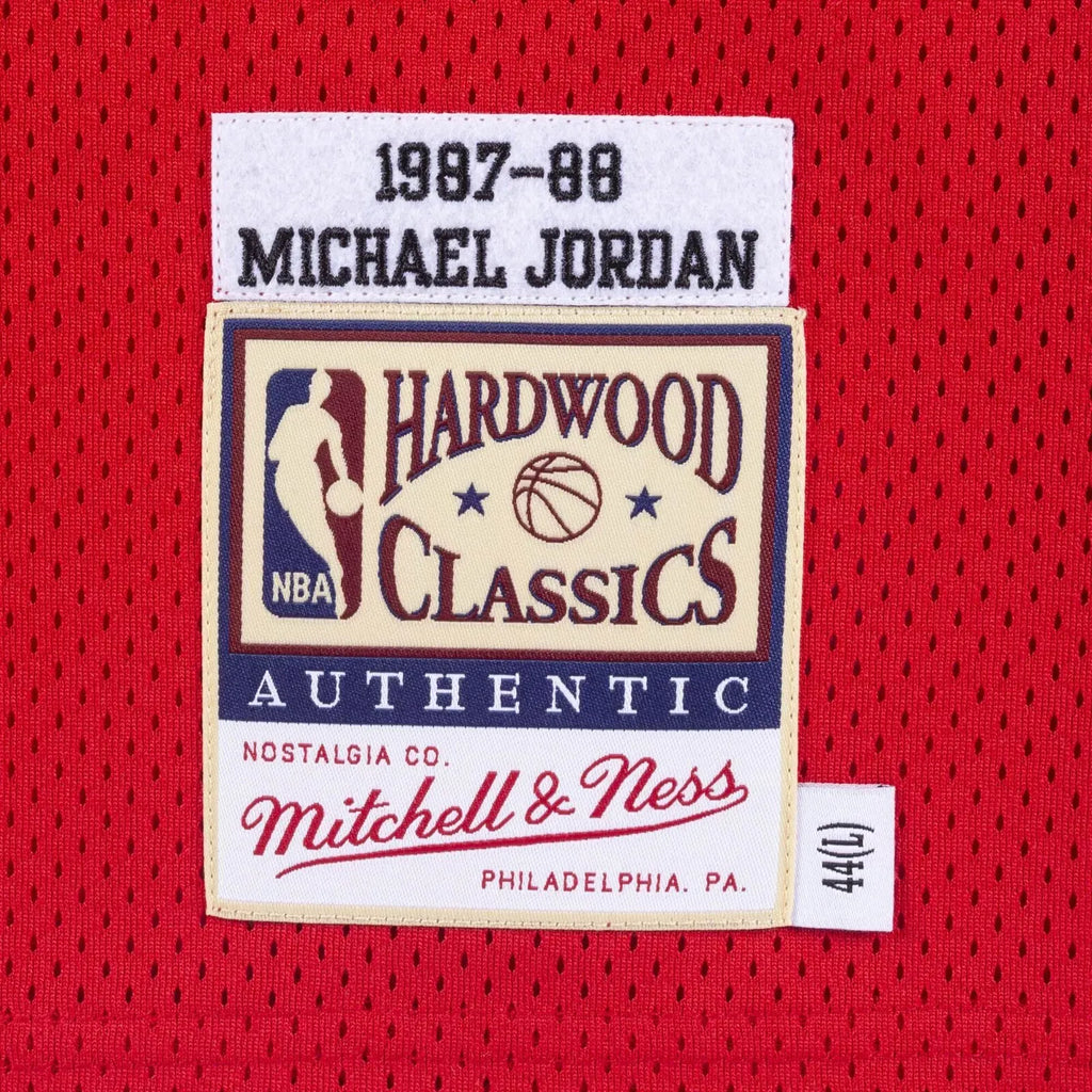 Mitchell Ness Chicago Bulls 1987-88 Michael JORDAN  Season MVP Jersey