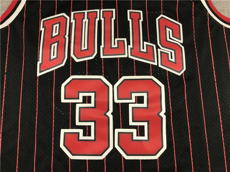 Chicago Bulls Scottie Pippen #33 1995-96 Throwback — Embroidered