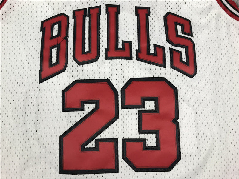 Chicago Bulls Michael Jordan #23 1997-98 Throwback – Embroidered