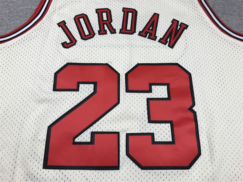 Chicago Bulls Michael Jordan #23 Throwback - Embroidered Jersey