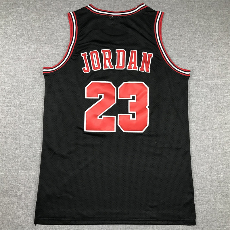Chicago Bulls Michael Jordan #23 1997-98 Throwback - Embroidered Jersey