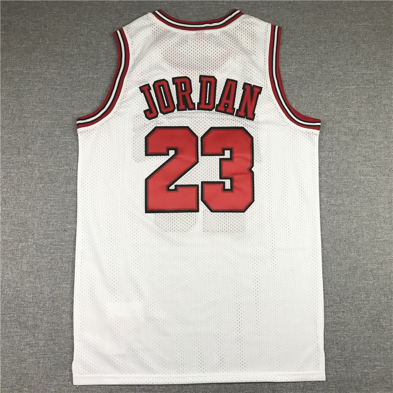 Chicago Bulls Michael Jordan #23 1995-96 Championship Edition Throwback — Embroidered Jersey