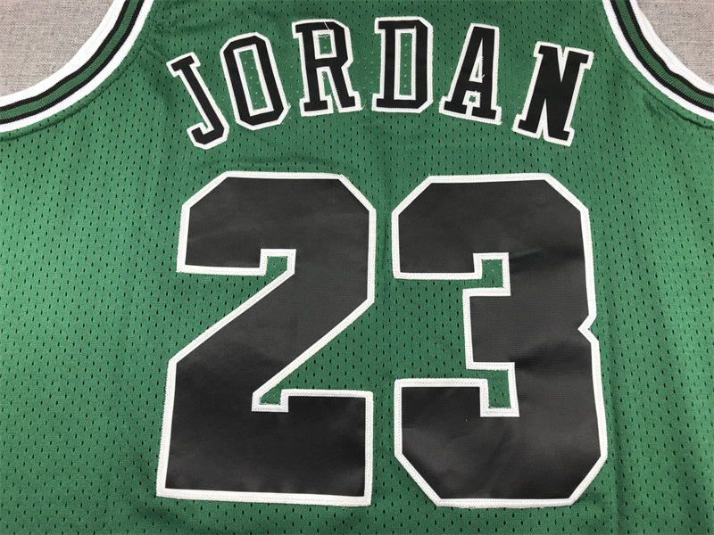 Chicago Bulls Michael Jordan #23 1997-98 Throwback - Embroidered Jersey