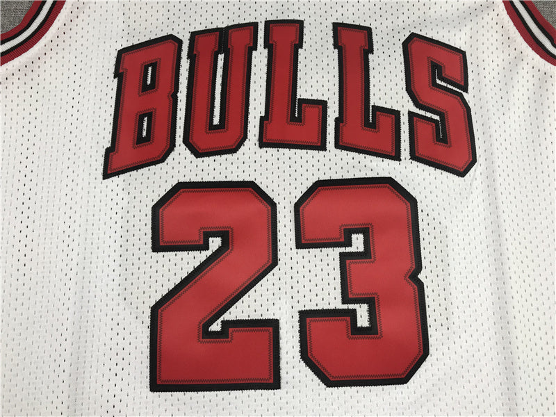 Chicago Bulls Michael Jordan #23 1995-96 Championship Edition Throwback — Embroidered Jersey