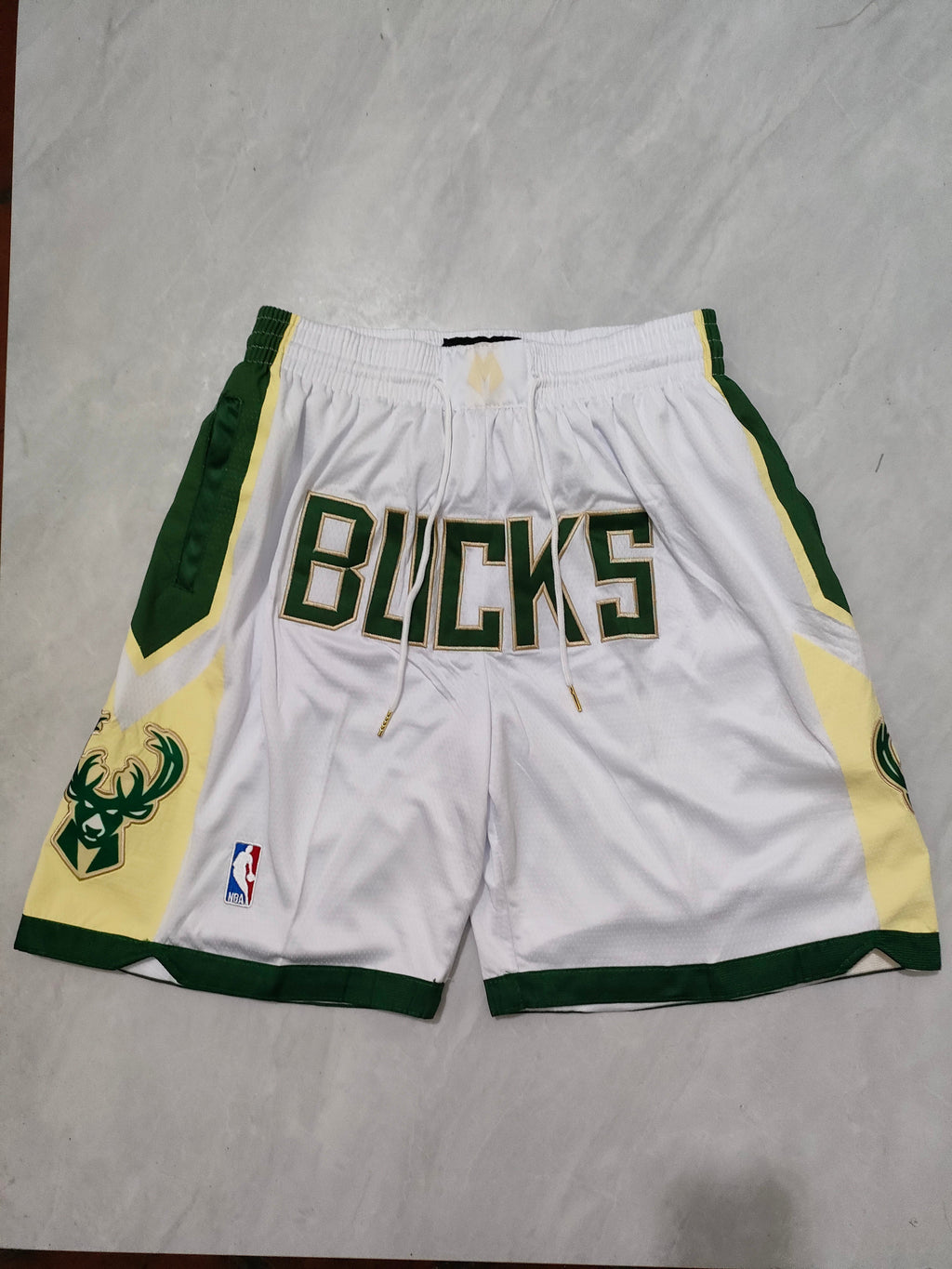 Milwaukee Bucks White Regular Pocket Shorts