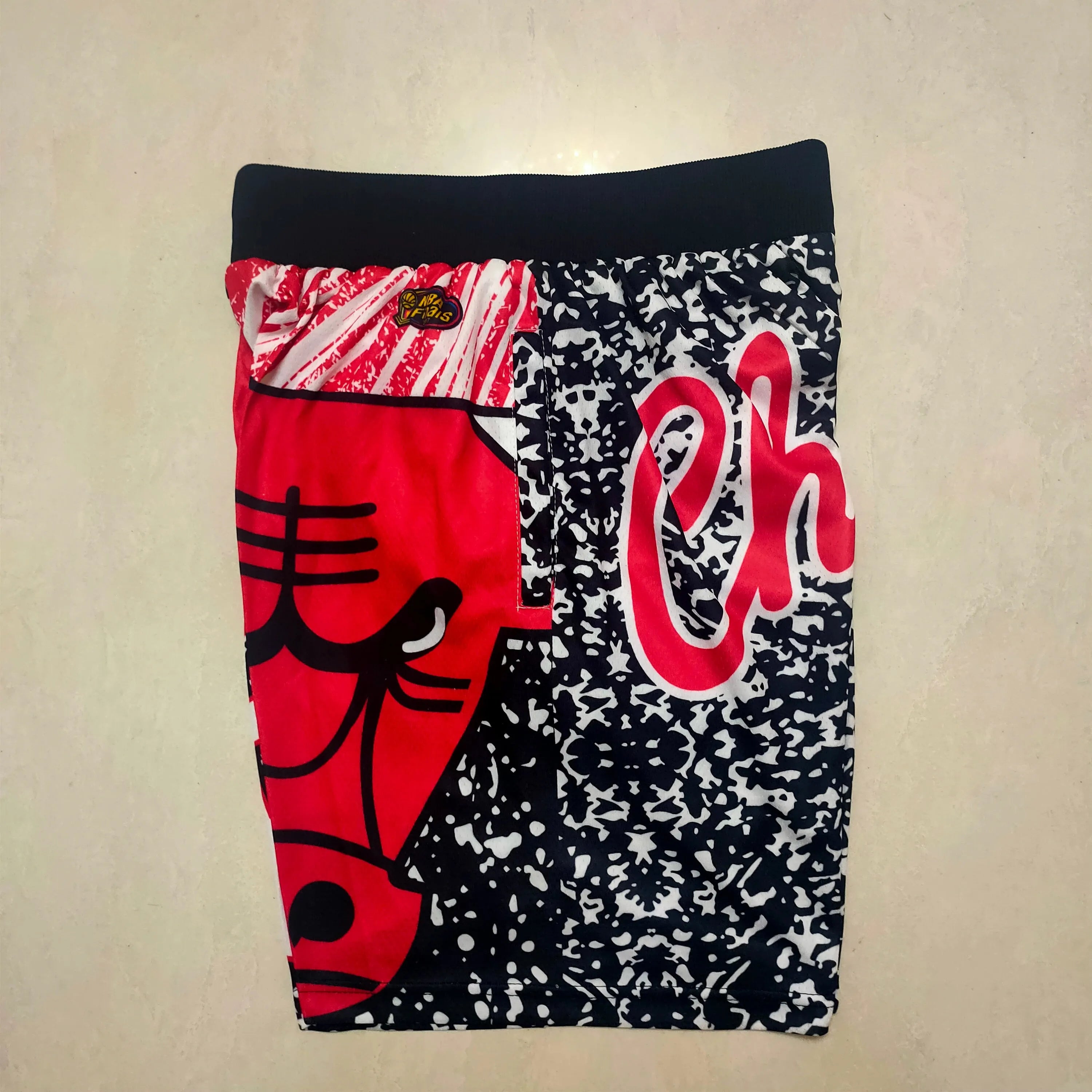 Chicago Bulls MitchellNessMN large team logo sweatpants