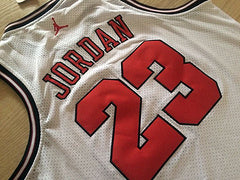 Michael Jordan Chicago Bulls 23 White MN
