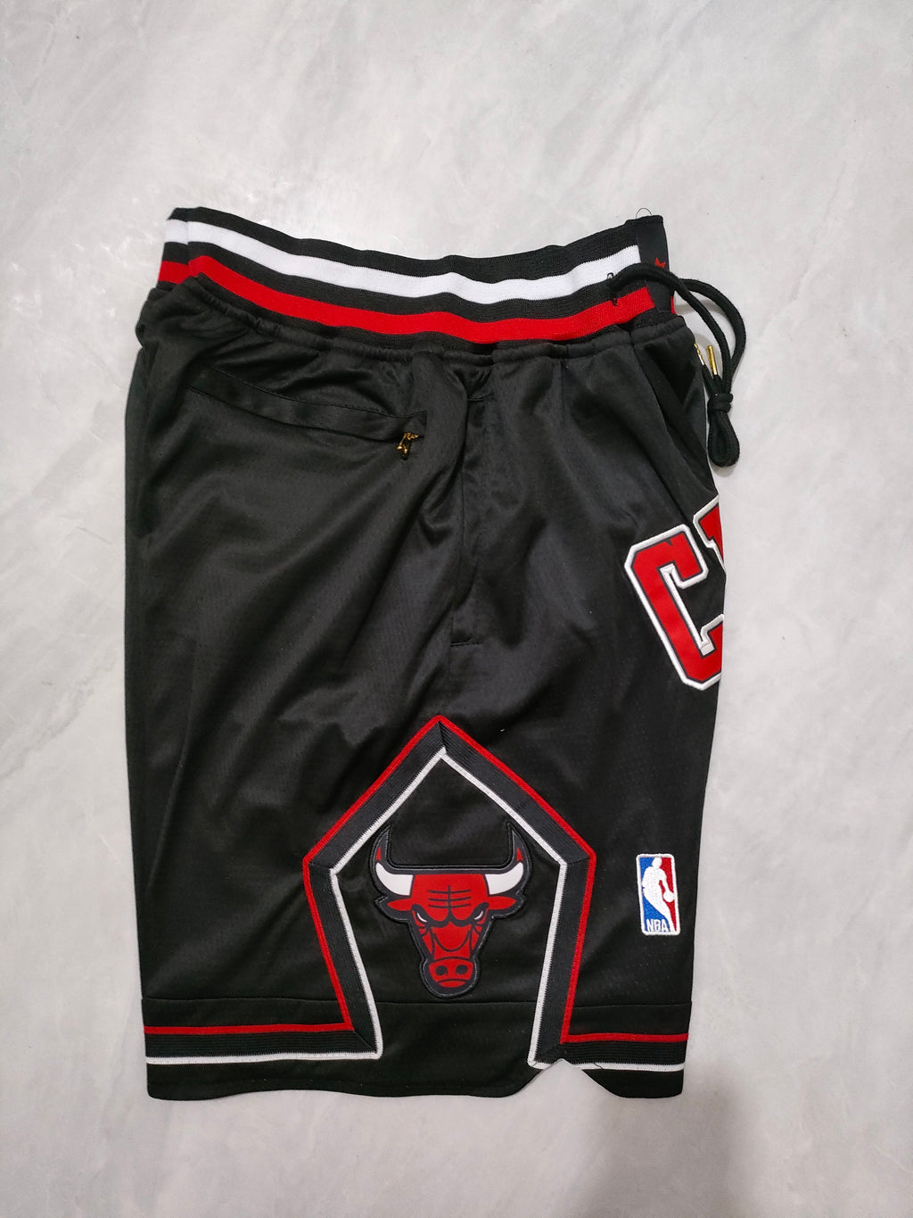 Chicago Bulls Black Regular Pocket Shorts