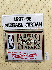 Michael Jordan Chicago Bulls 23 White MN