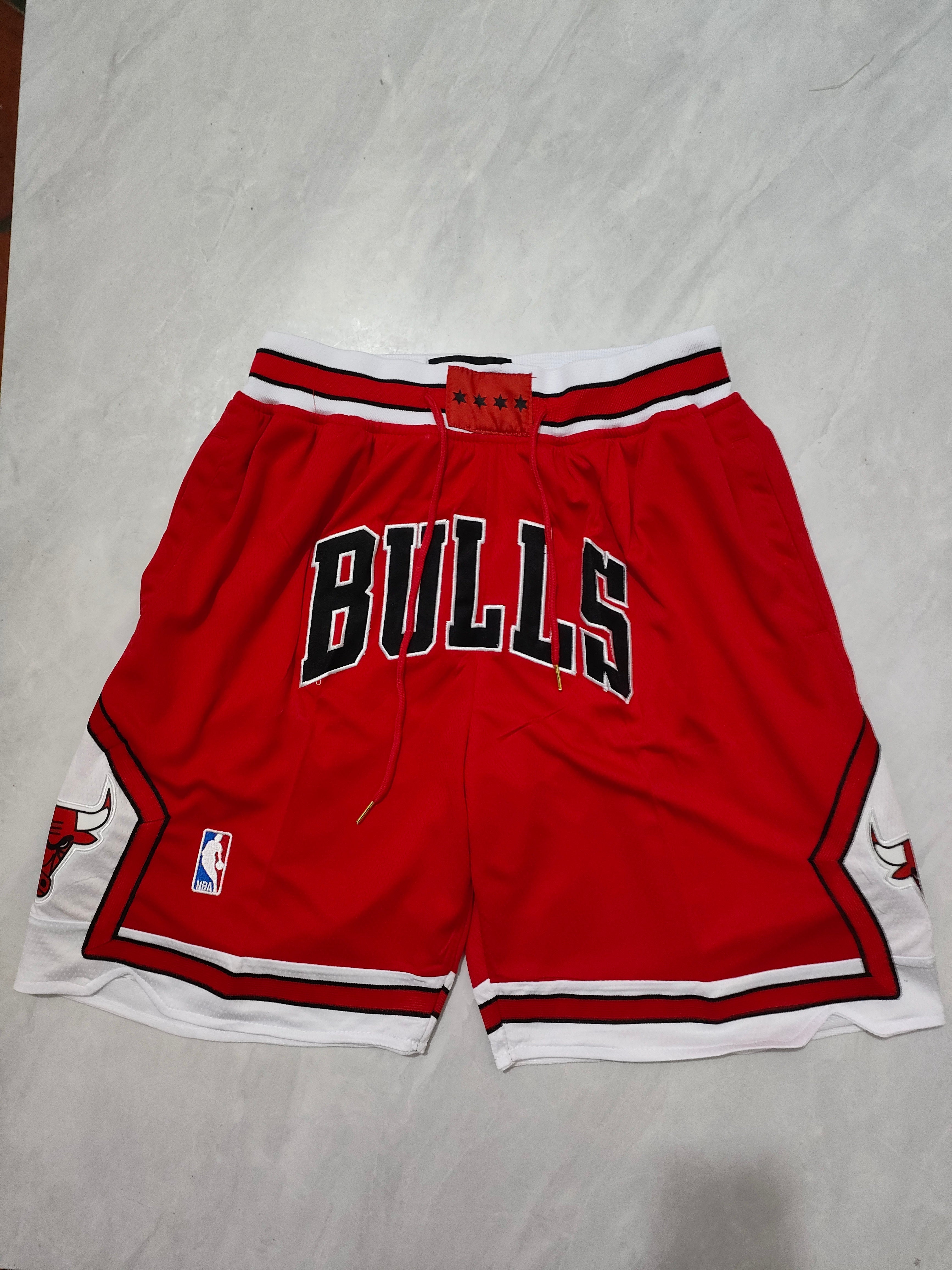 Chicago Bulls Red Regular Pocket Shorts