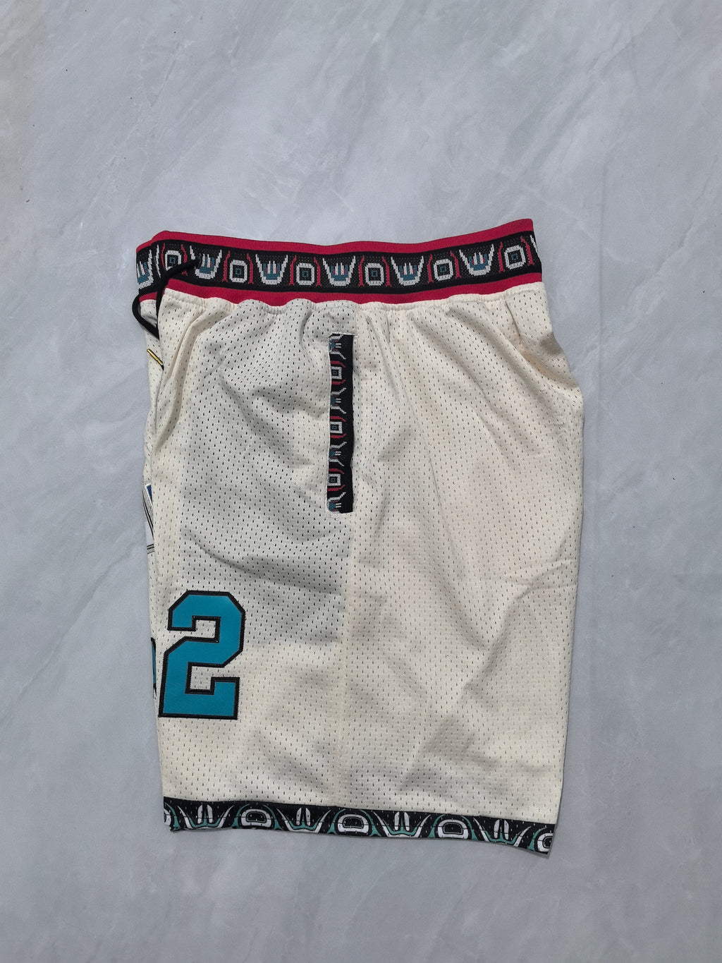 Memphis Grizzlies off-white retro pocket shorts