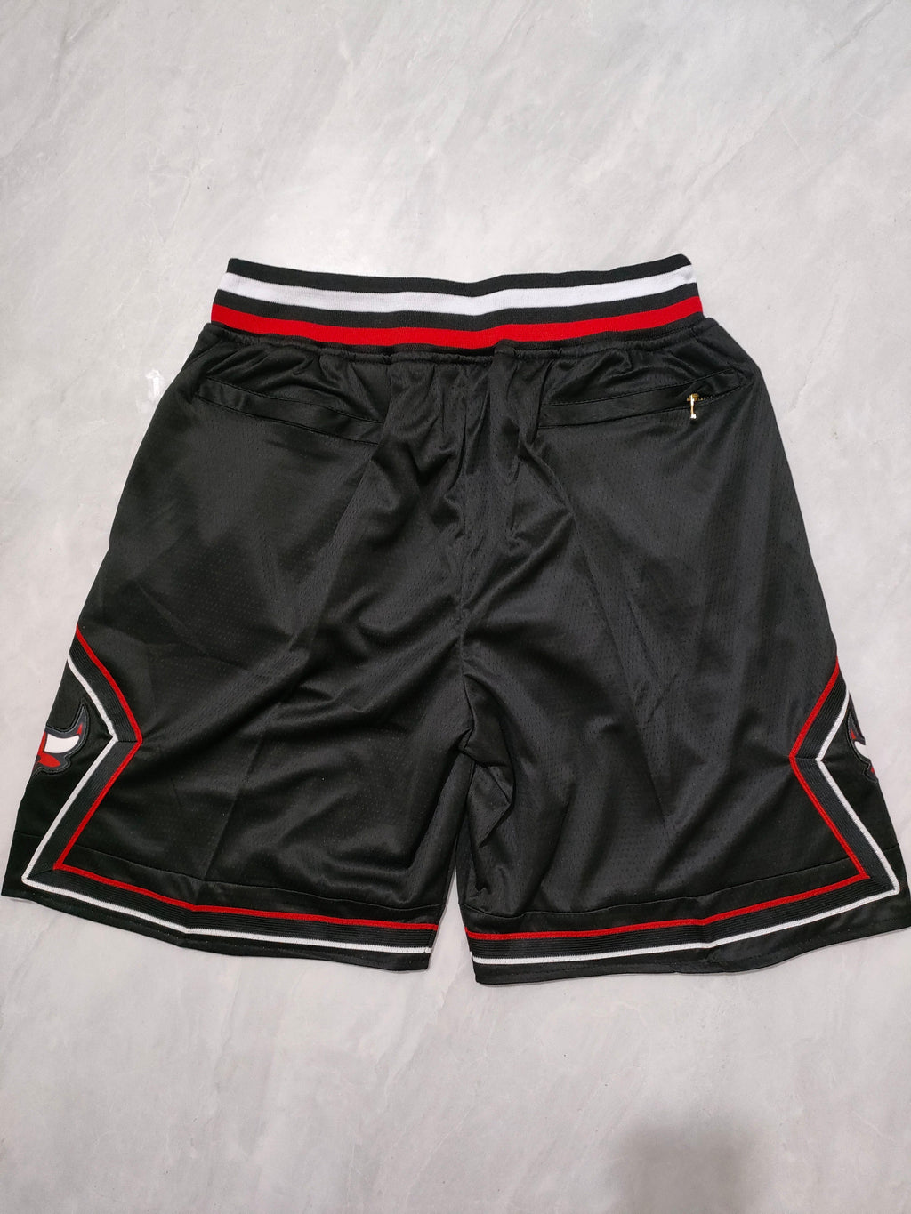 Chicago Bulls Black Regular Pocket Shorts