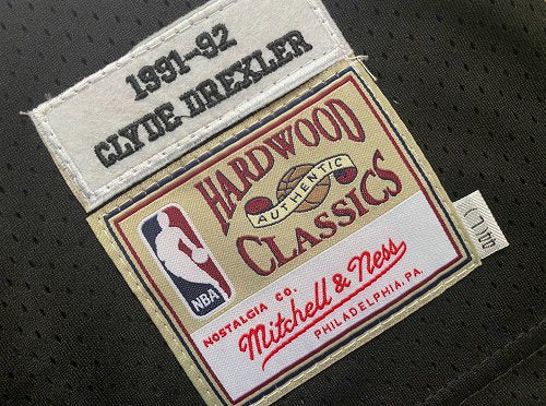 Portland Trailblazers 22 Drexler Black MN
