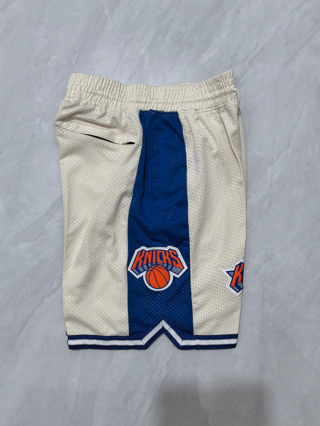 New York Knicks Off-White Pocket Shorts
