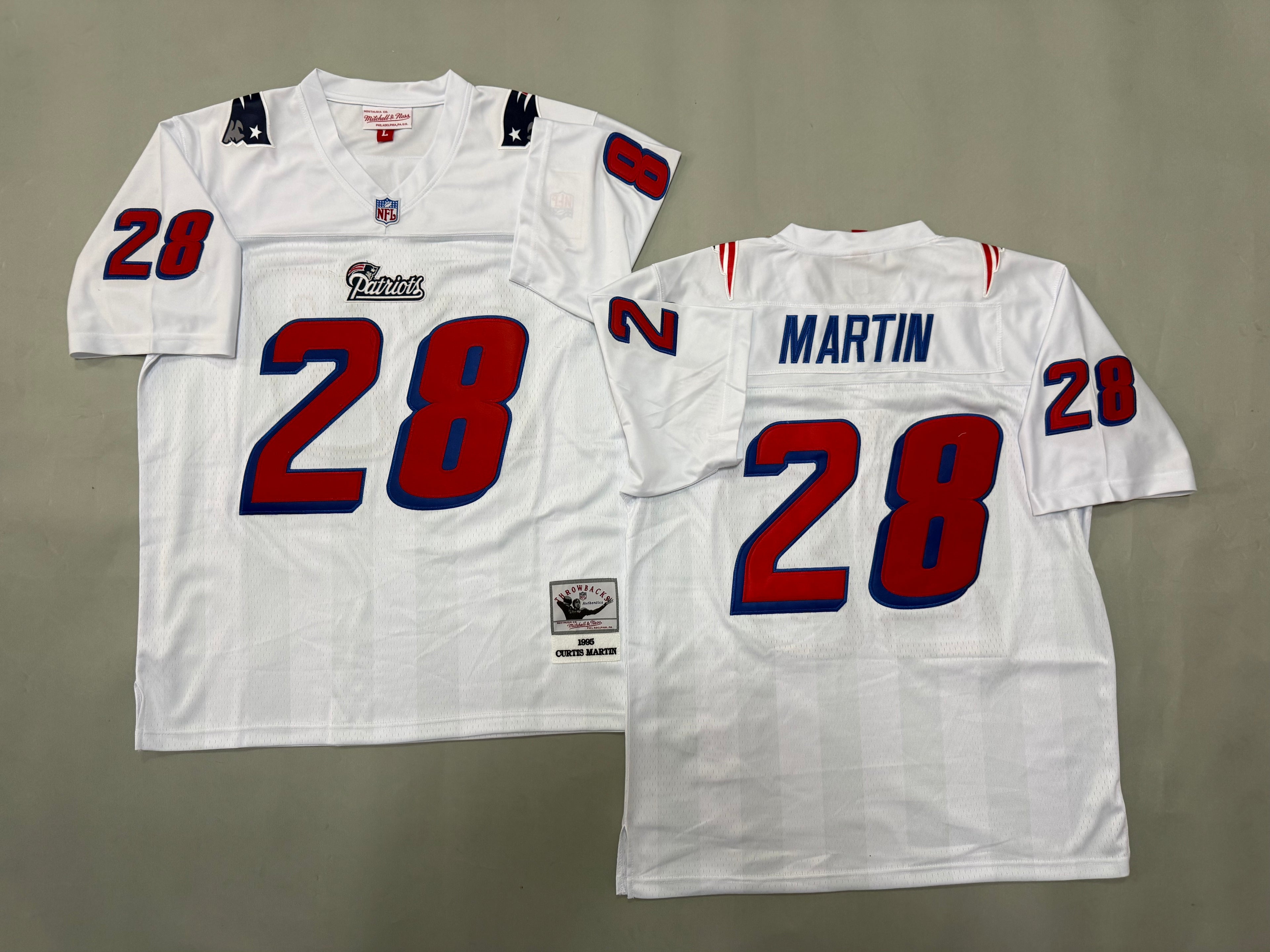 Mens Curtis Martin#28  ‌white New England Patriots Vintage Throwback Jersey