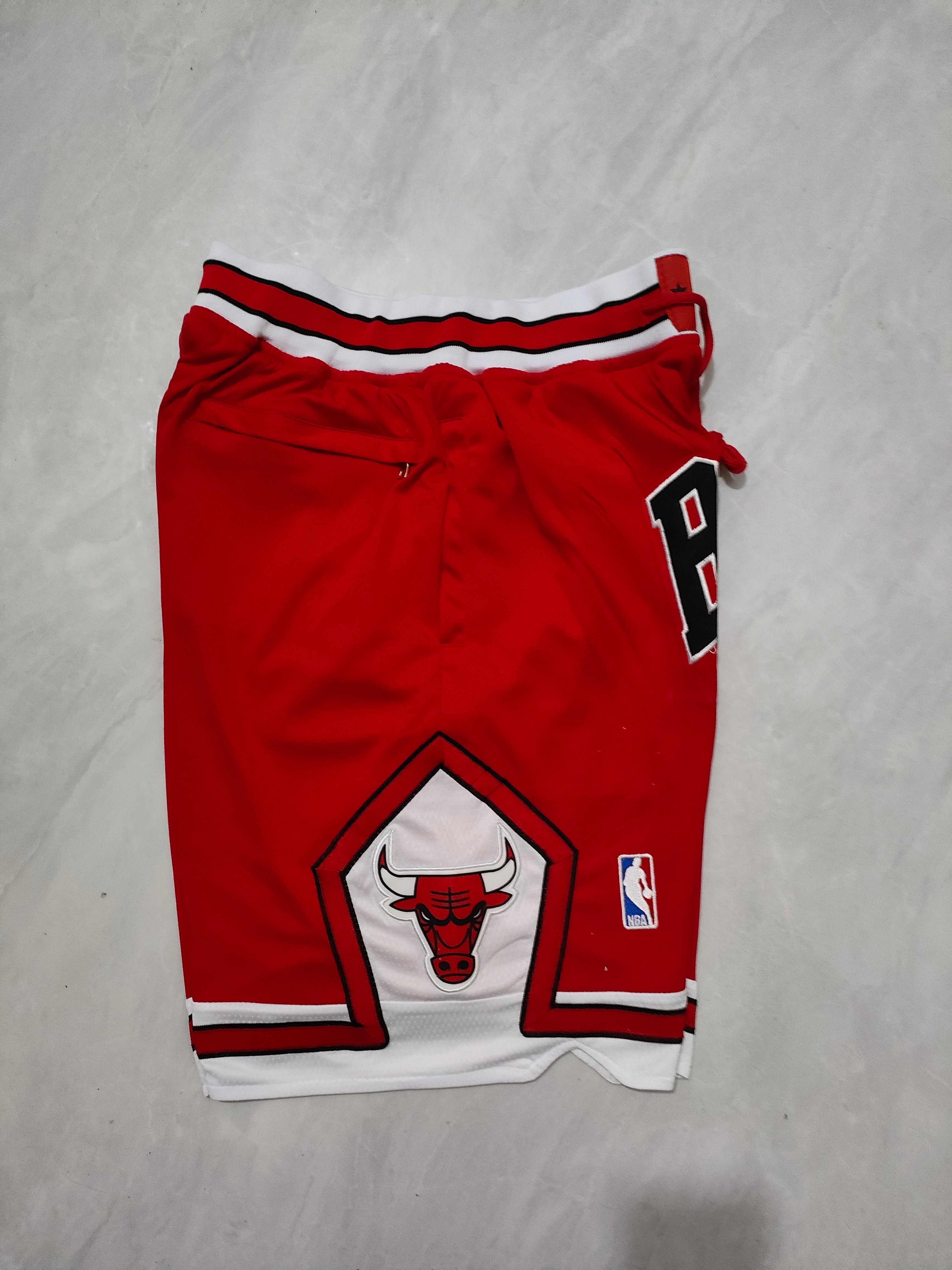 Chicago Bulls Red Regular Pocket Shorts