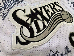 Allen Iverson Philadelphia 76ers 3 White MN
