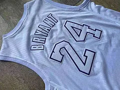 Los Angeles Lakers Bryant White 24 MN