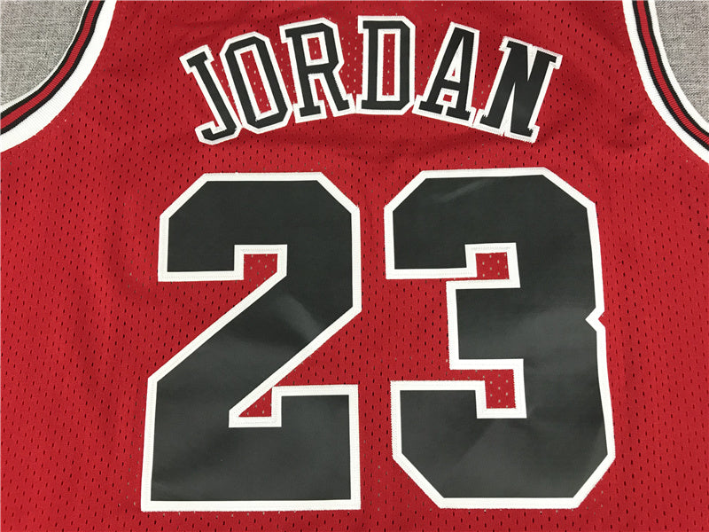 Chicago Bulls Michael Jordan #23 1997-98 Throwback – Embroidered