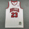 Chicago Bulls Michael Jordan #23 1995-96 Throwback – Embroidered