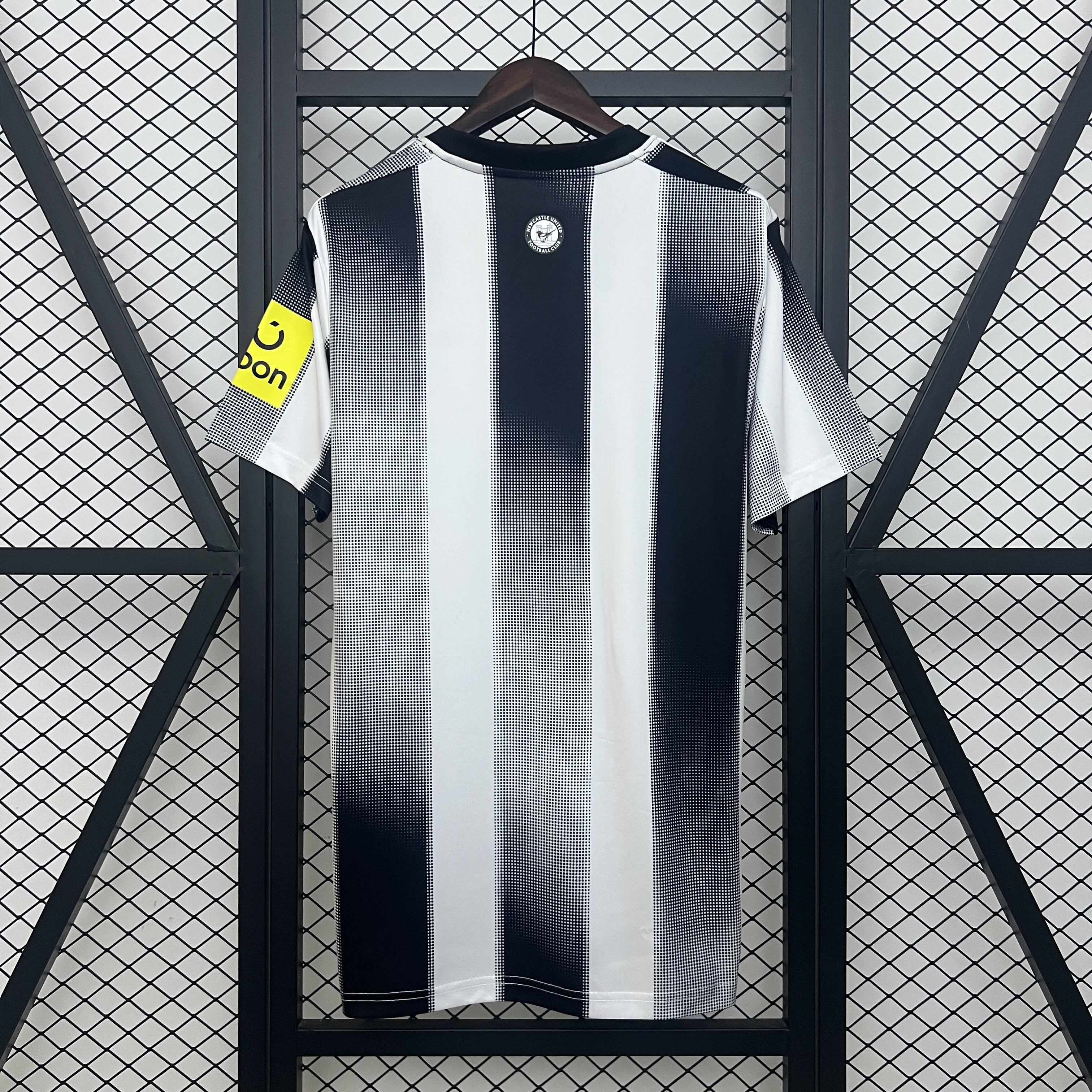 New Castle 25/26 Jersey
