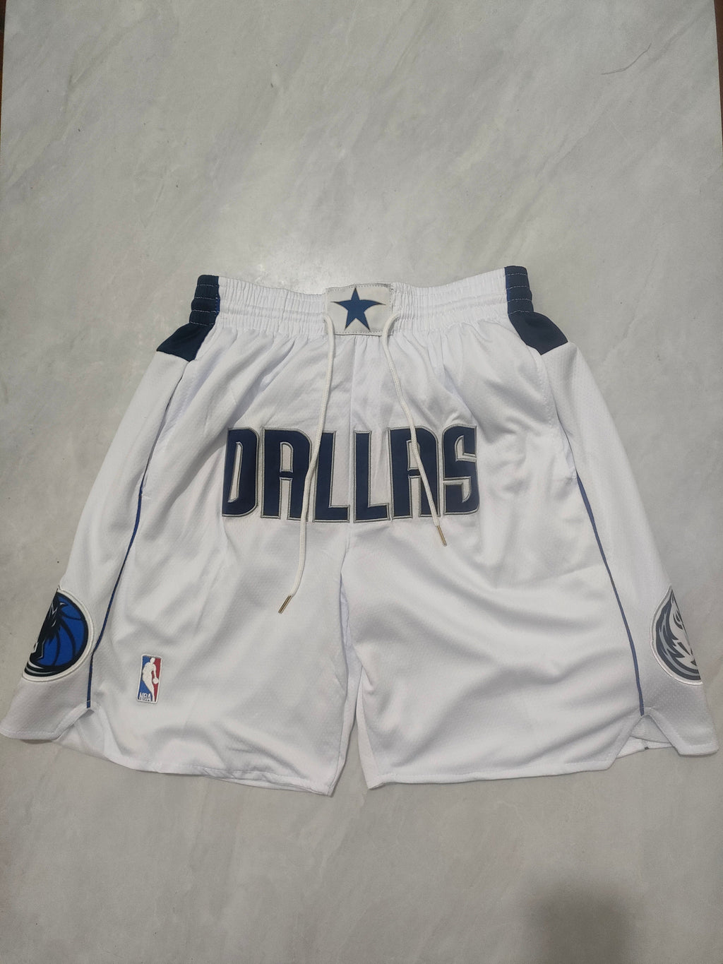 Dallas Mavericks White Regular Pocket Shorts