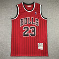 Chicago Bulls Michael Jordan #23 1995-96 Throwback – Embroidered