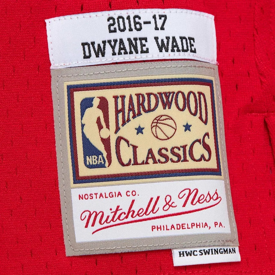 Dwyane Wade Chicago Bulls Mitchell & Ness 2016/17 Hardwood Classics Swingman Jersey - Red