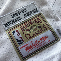 Michael Jordan Chicago Bulls 23 White MN