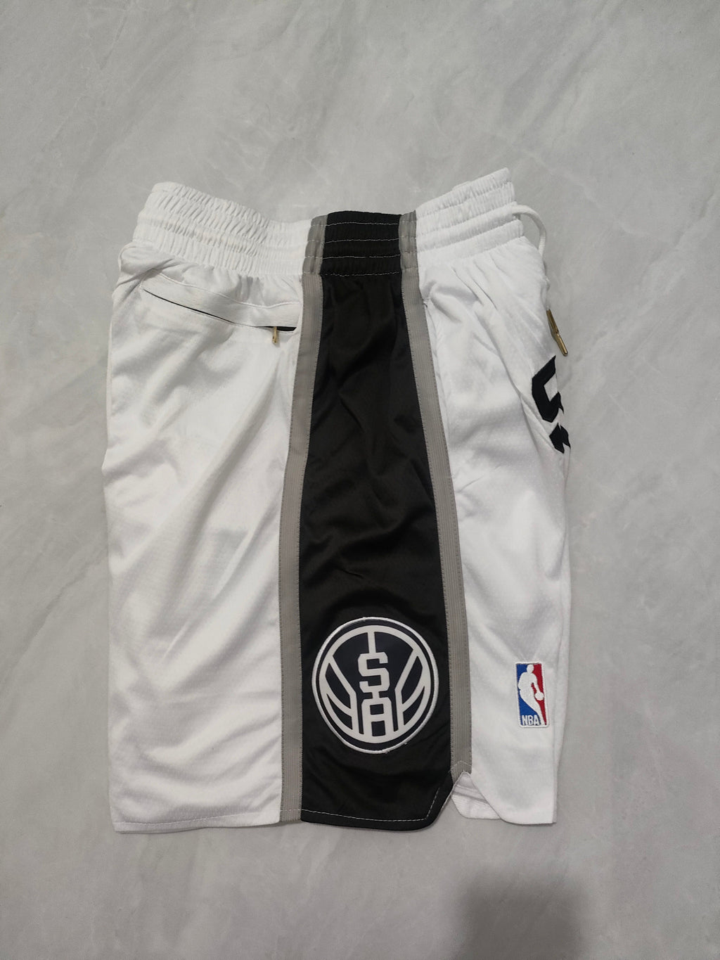 San Antonio Spurs White Fan Edition Pocket Shorts