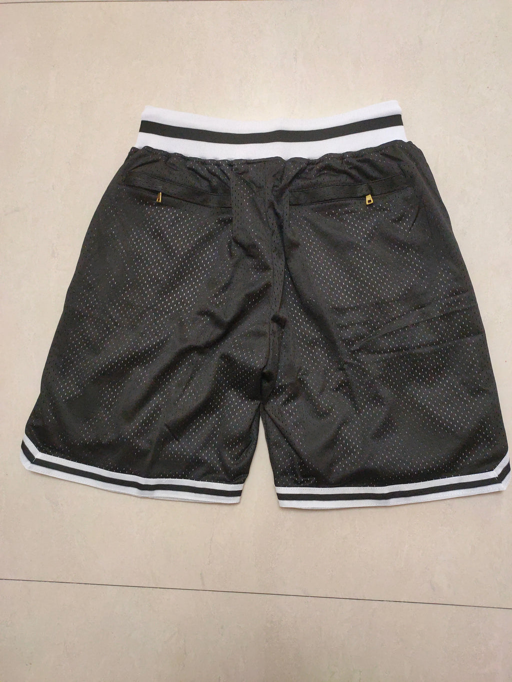 Brooklyn Nets black size 11 pocket pants