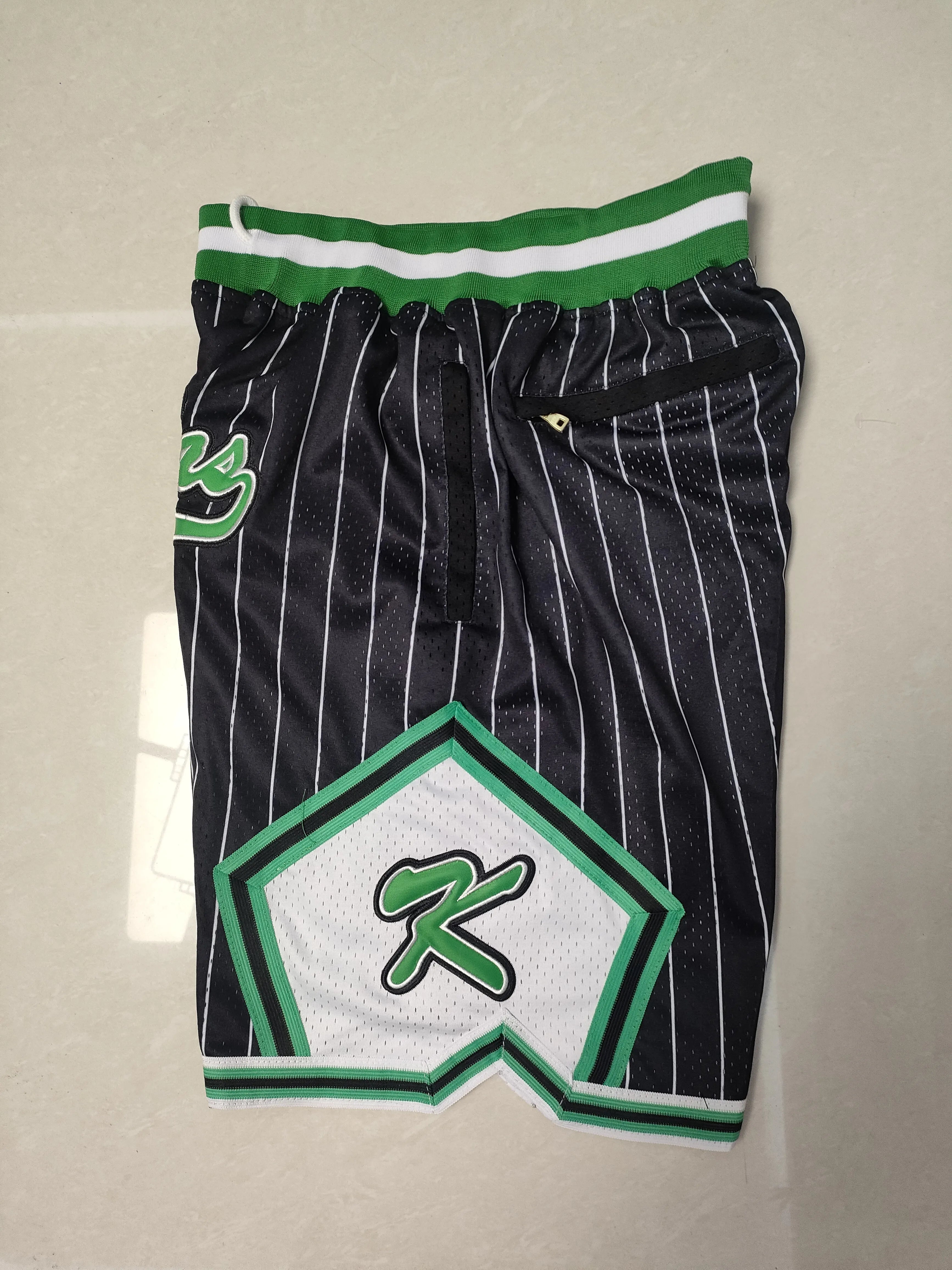 Chicago Bulls black pocket pants