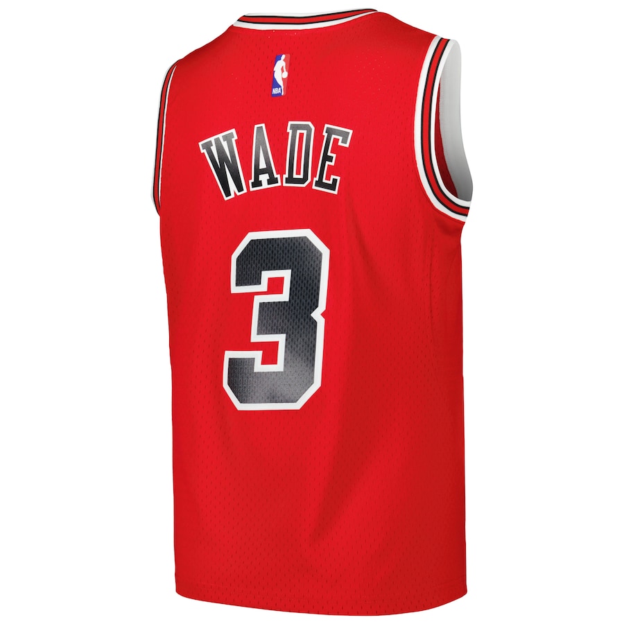 Dwyane Wade Chicago Bulls Mitchell & Ness 2016/17 Hardwood Classics Swingman Jersey - Red