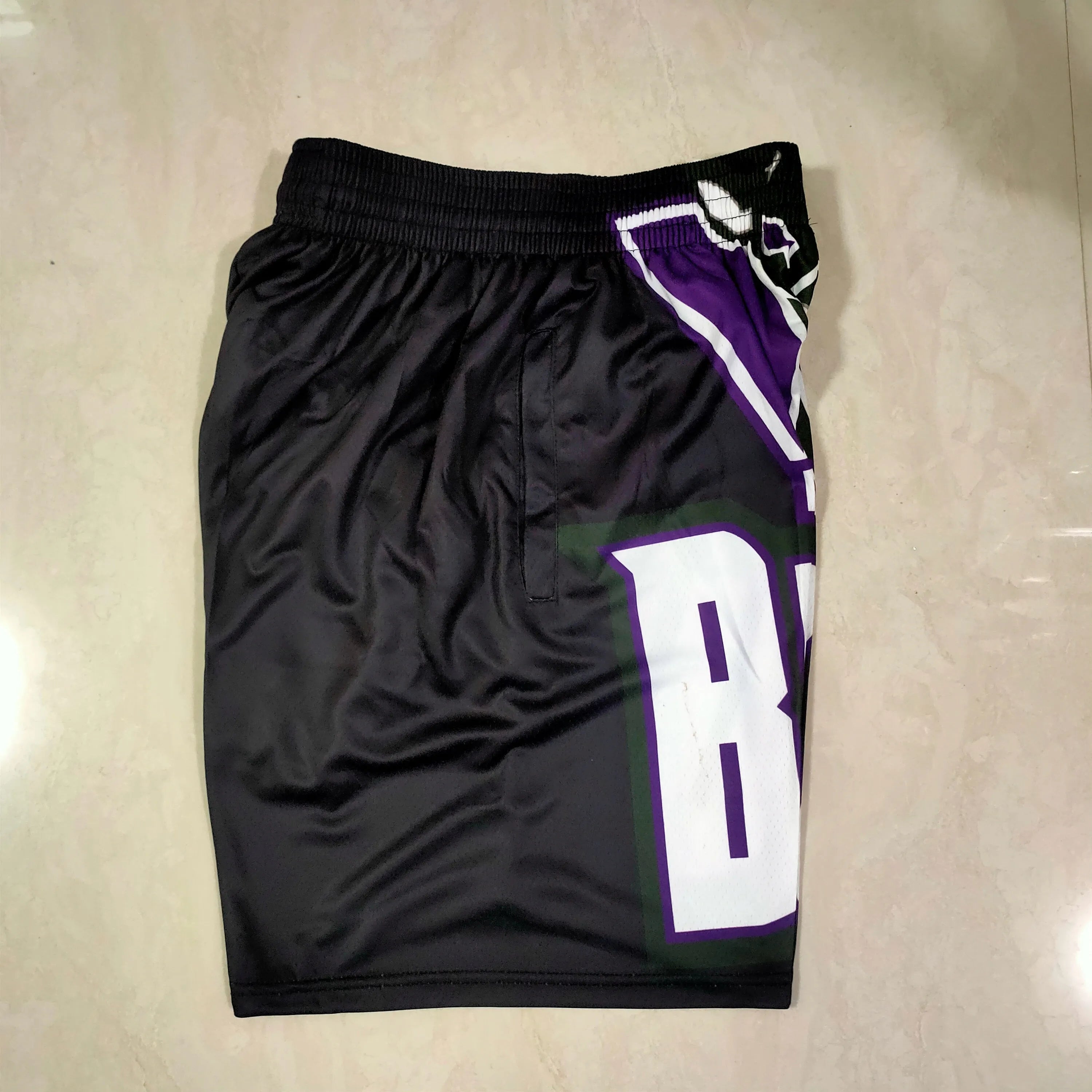 Milwaukee Bucks black mitchell&ness pocket pants