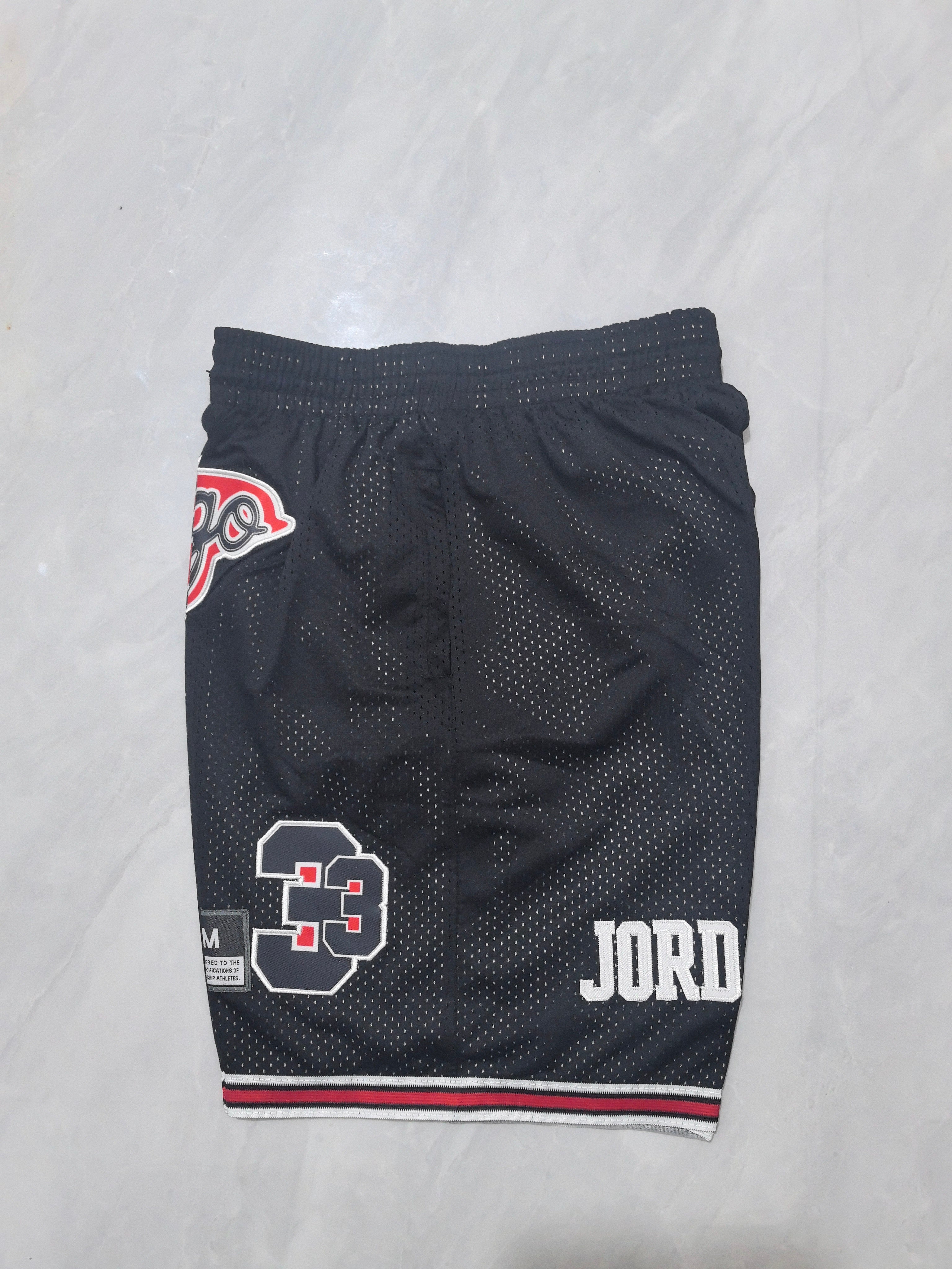 Chicago Bulls black waist pocket shorts