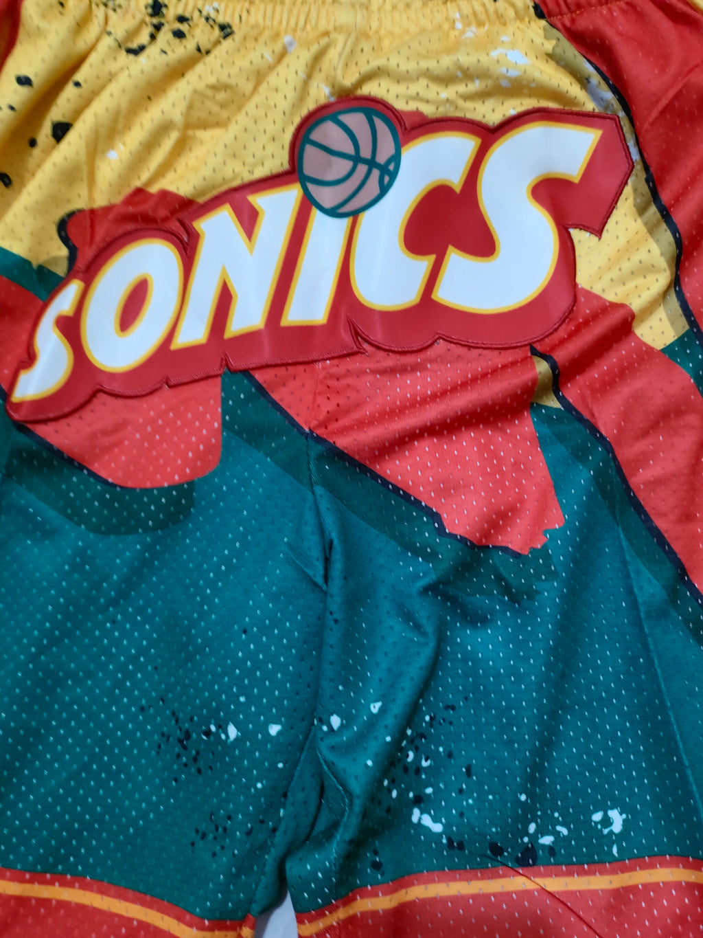 Seattle SuperSonics Green & Red Swingman Pocket Shorts